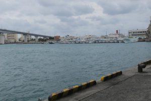 フジツボガードの宣伝で沖縄那覇漁港へ